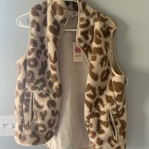 Leopard print vest